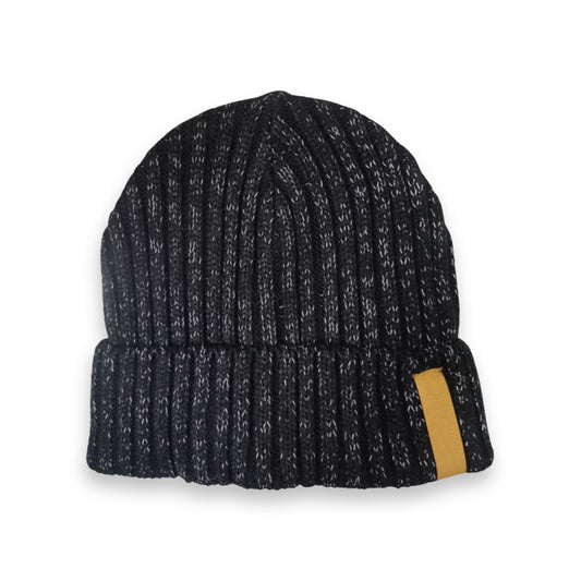 4. Schwarze Namensmütze, 4. Auflage, gestrickt mit Reflex 2-5 Jahre